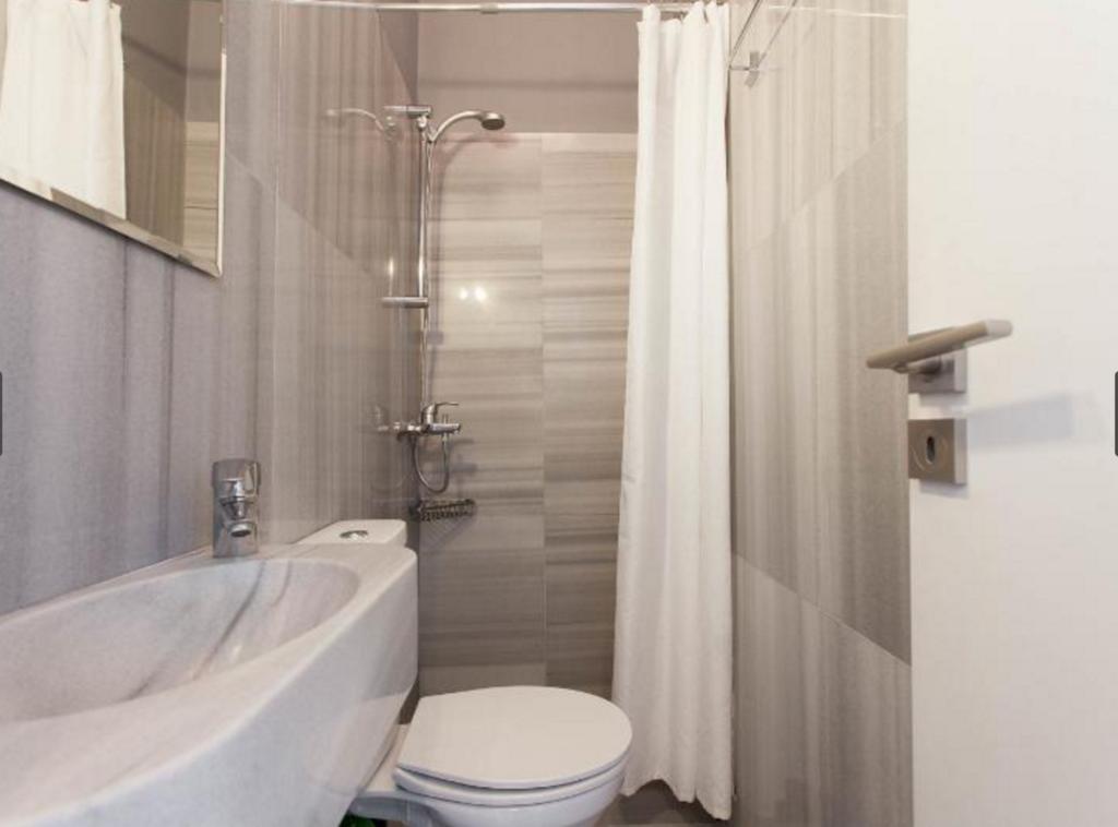 Acropolis Charming Apartment With Large Balcony - Dm17 أثينا المظهر الخارجي الصورة
