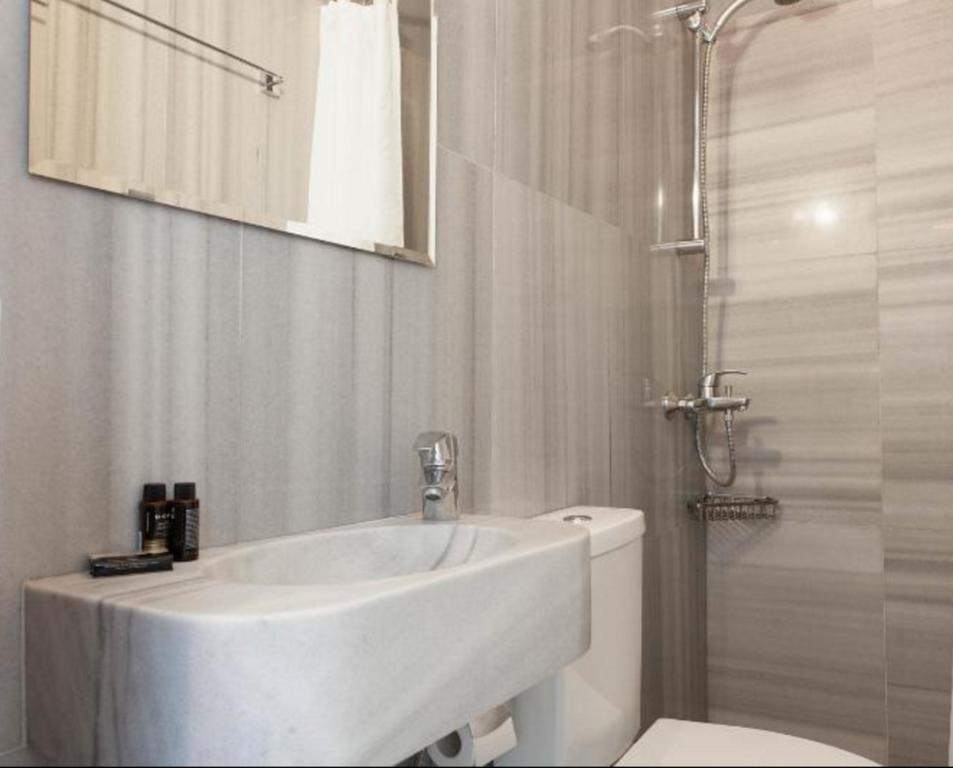 Acropolis Charming Apartment With Large Balcony - Dm17 أثينا المظهر الخارجي الصورة